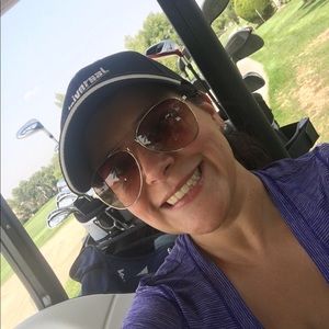 Meet your Posher, Lisa